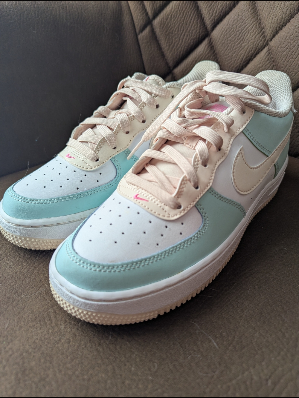 Nike Air Force 1 GS Emerald Rise Guava Ice 6Y (Boys) Perfect Women Size 8